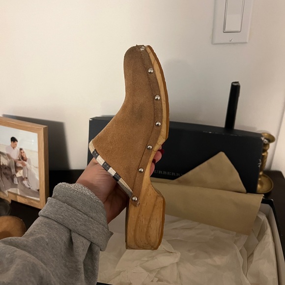 Burberry Tan Suede Nova Check Mule Clogs - Picture 4 of 10